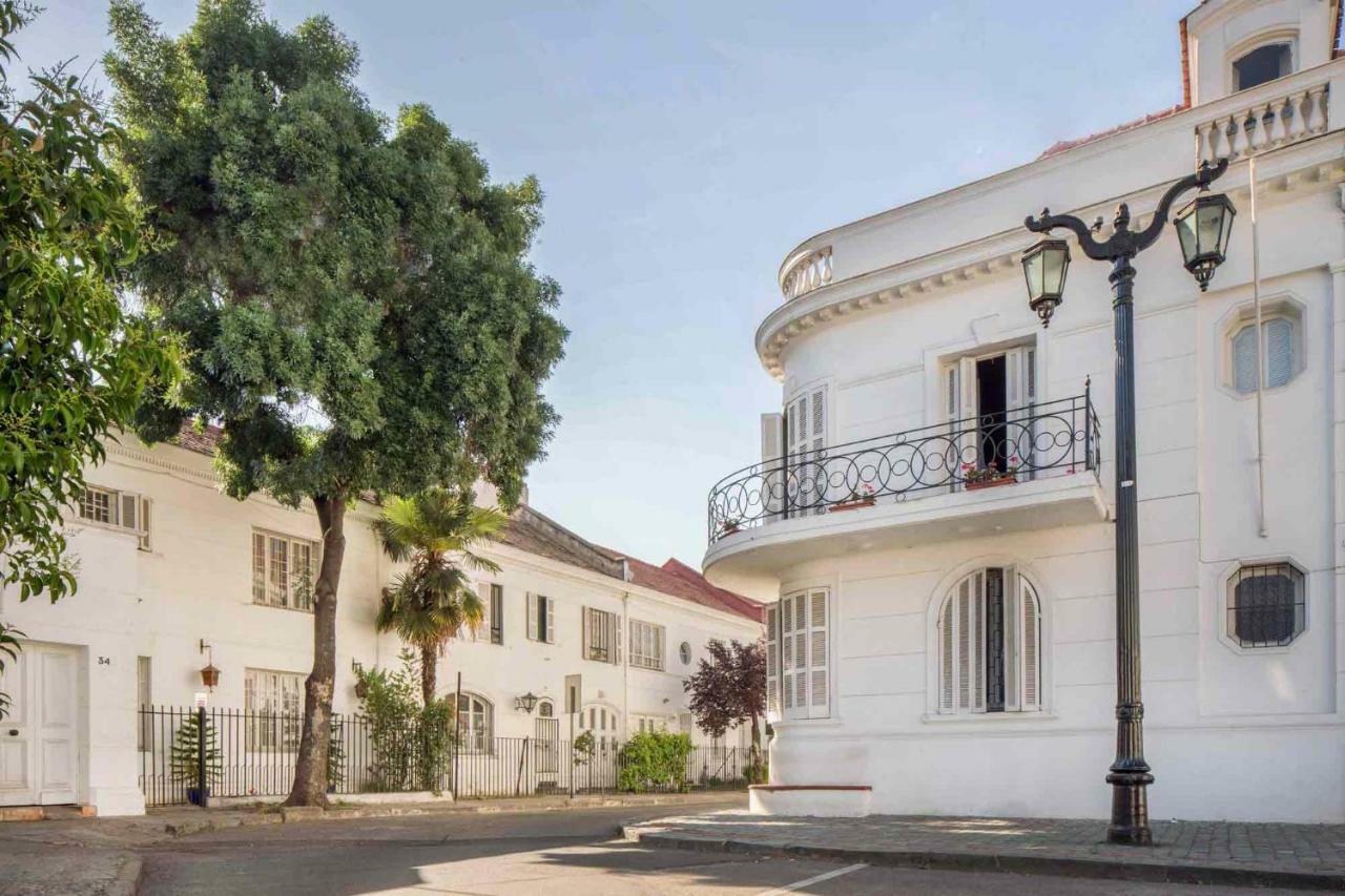 Santa Magdalena Apartments, Santiago